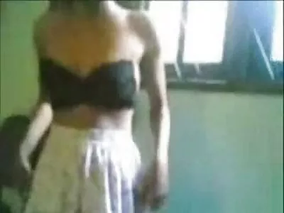 ក្បាលសុដន់ធំនៅលើ Selena Star