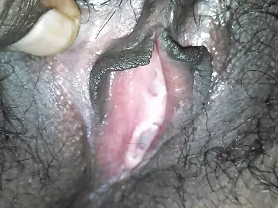 តើខ្ញុំអាចប៉ះ Titties ទាំងនោះបានទេ? វីដេអូ (Angelina)
