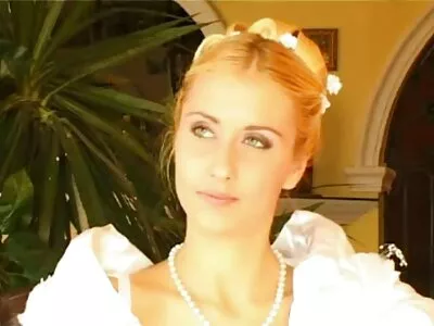 វីដេអូឃ្លីប Kleptomaniac (Madelyn Marie)