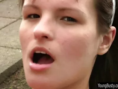 សិច​ជាមួយ​ខ្សែ​វីដេអូ Sneaky Stripper (Sara Luvv)